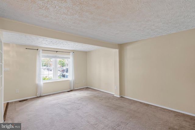 7973 TYSON OAKS CIR, Vienna, VA 22182