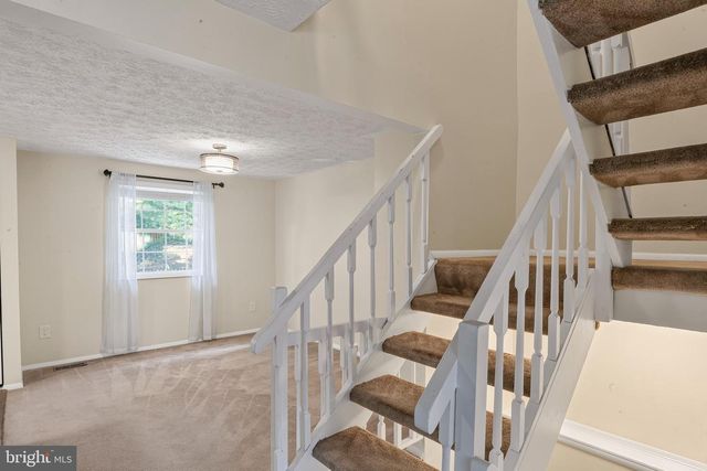 7973 TYSON OAKS CIR, Vienna, VA 22182