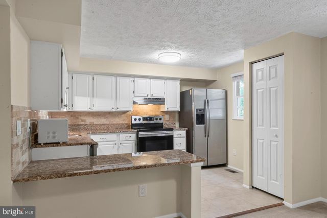 7973 TYSON OAKS CIR, Vienna, VA 22182