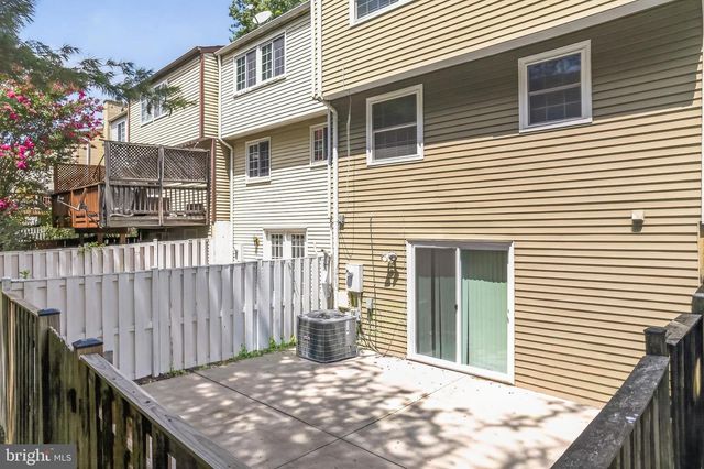 7973 TYSON OAKS CIR, Vienna, VA 22182