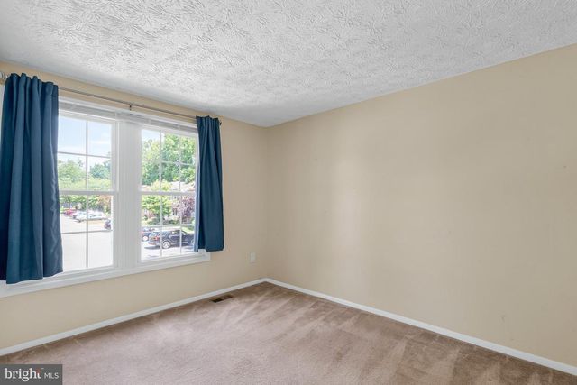 7973 TYSON OAKS CIR, Vienna, VA 22182
