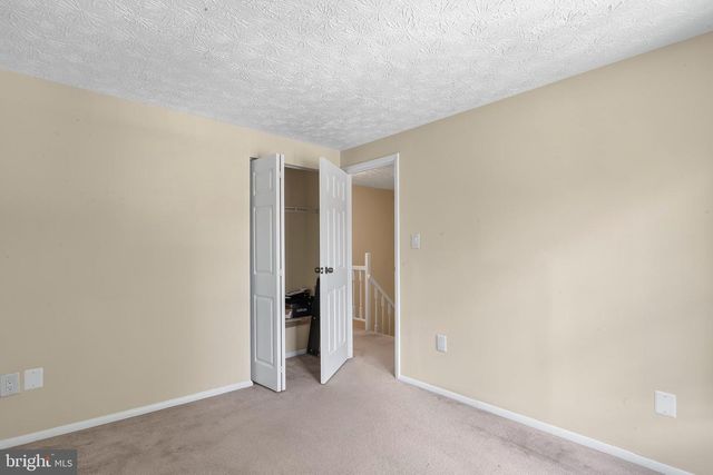 7973 TYSON OAKS CIR, Vienna, VA 22182