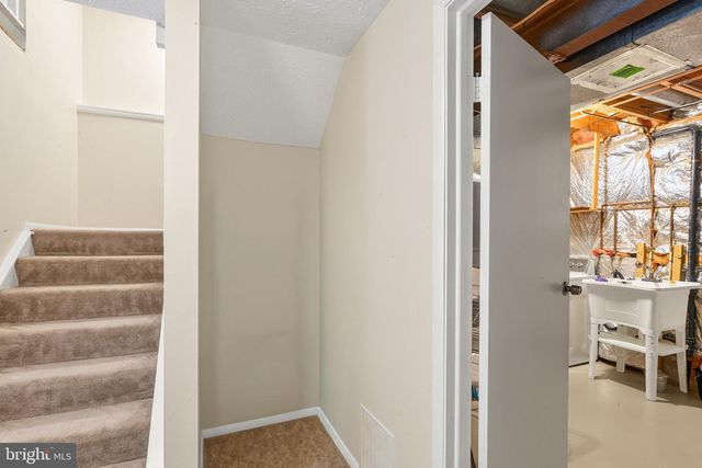 7973 TYSON OAKS CIR, Vienna, VA 22182