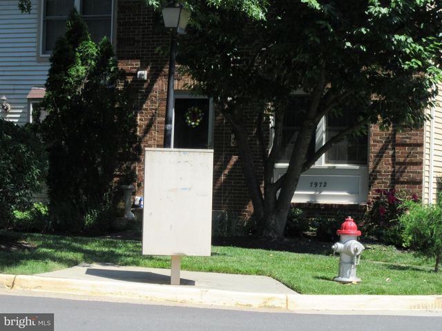 7973 TYSON OAKS CIR, Vienna, VA 22182