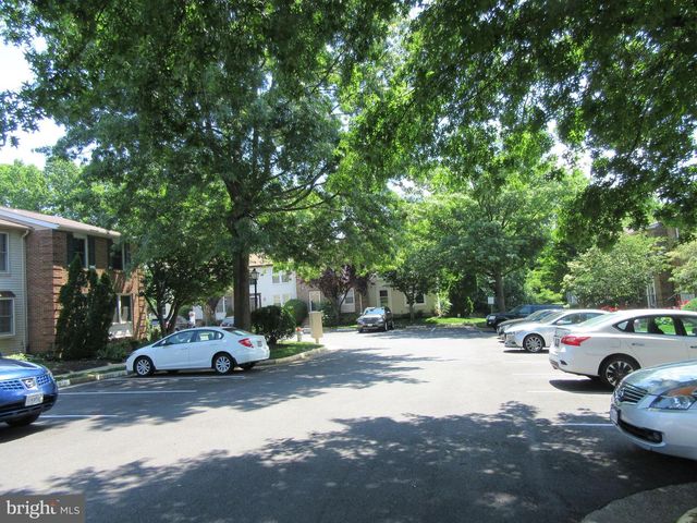 7973 TYSON OAKS CIR, Vienna, VA 22182