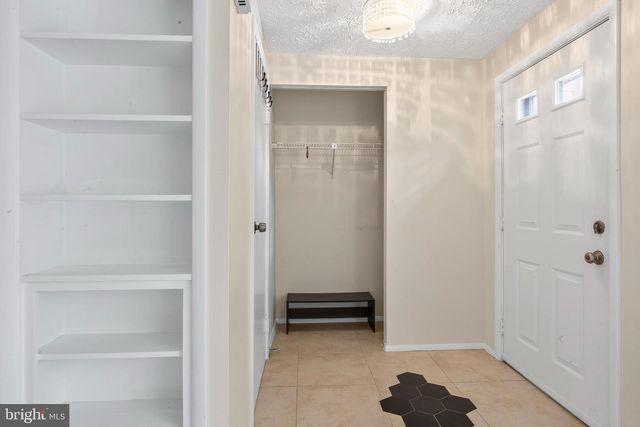 7973 TYSON OAKS CIR, Vienna, VA 22182