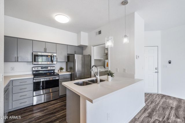 5302 E VAN BUREN Street 3065, Phoenix, AZ 85008