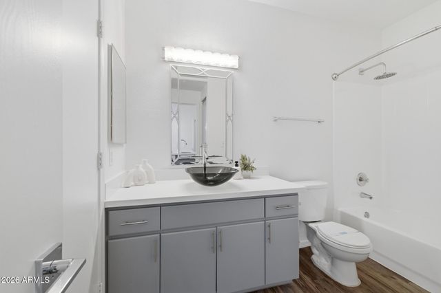 5302 E VAN BUREN Street 3065, Phoenix, AZ 85008