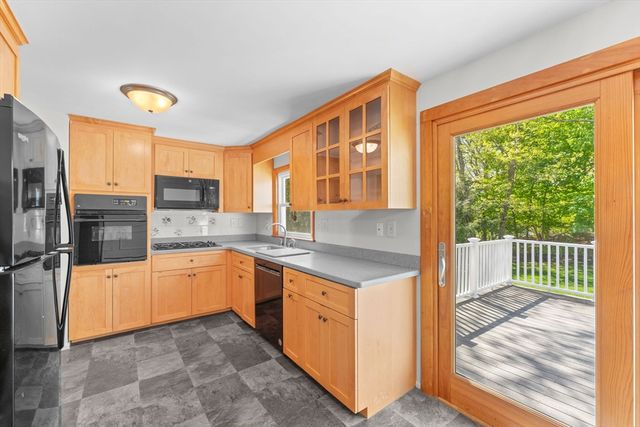 6 Cedarcrest Terrace, Boston, MA 02132