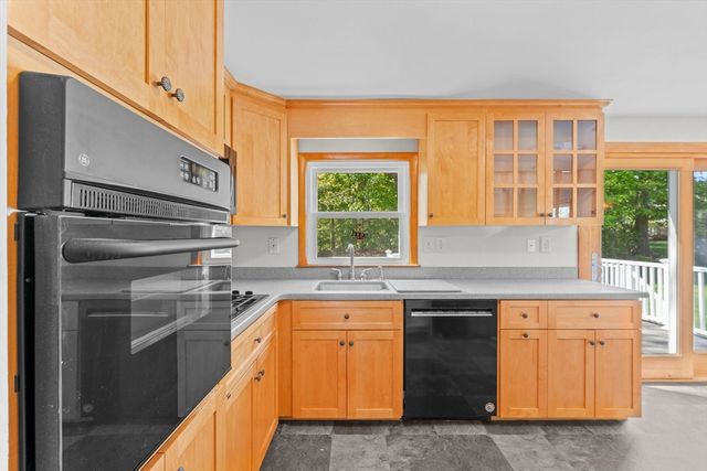 6 Cedarcrest Terrace, Boston, MA 02132