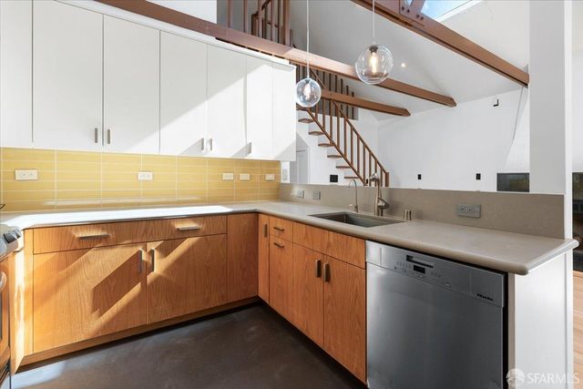 160 Andover Street, San Francisco, CA 94110