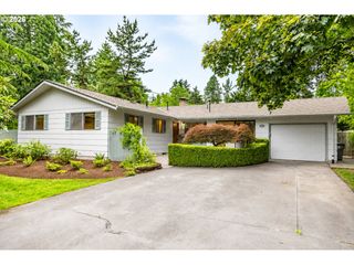 145 S RIDGE Dr, Portland, OR 97219