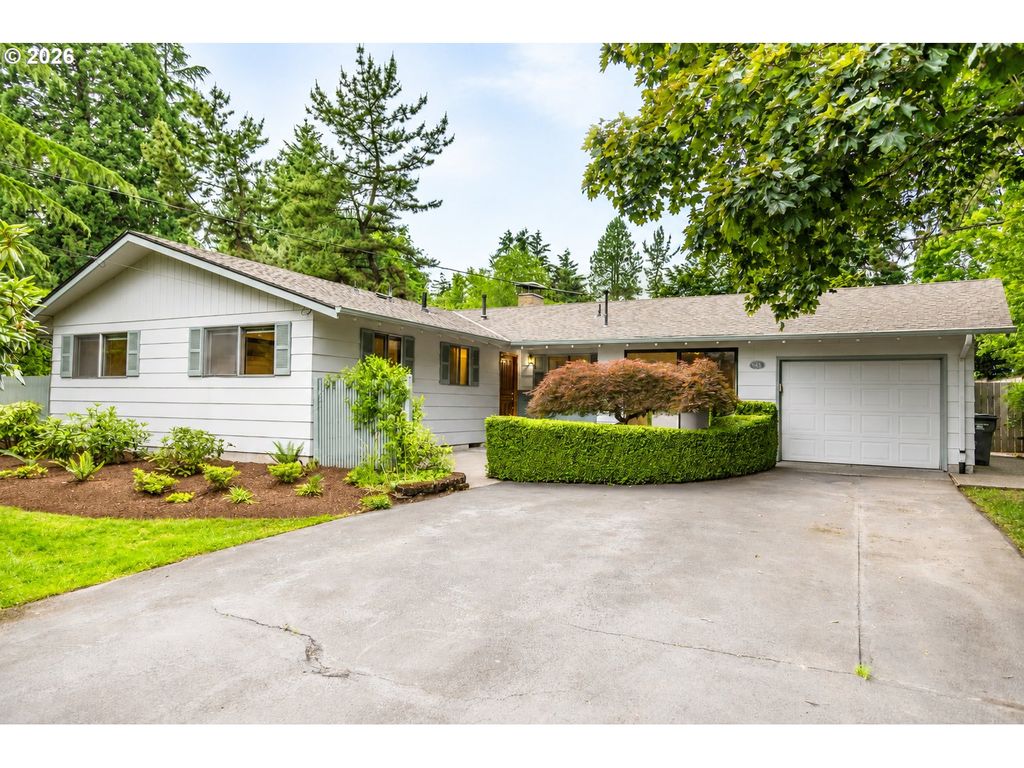 145 S RIDGE Dr, Portland, OR 97219