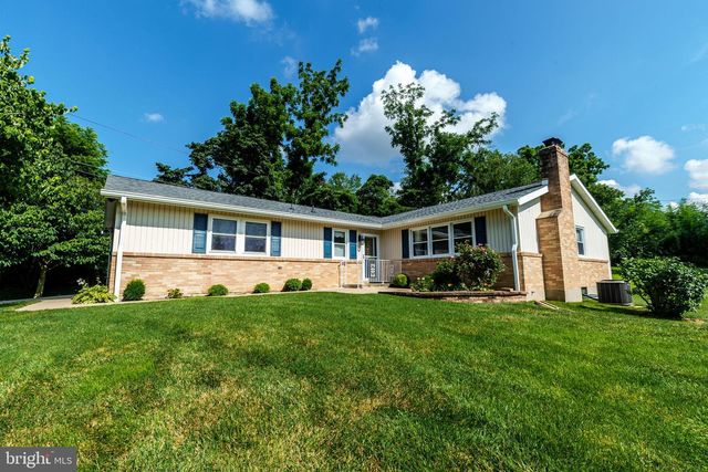 823 GRANDE LN, Hockessin, DE 19707
