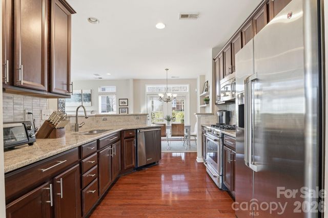 5938 Union Pacific Avenue, Charlotte, NC 28210