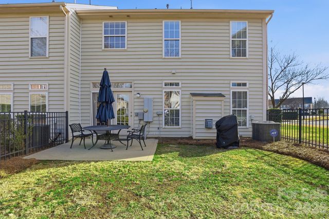 5938 Union Pacific Avenue, Charlotte, NC 28210