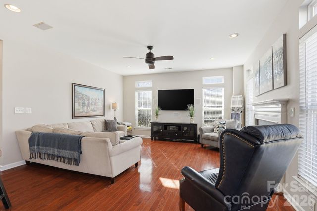 5938 Union Pacific Avenue, Charlotte, NC 28210