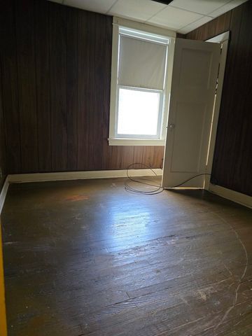 7554 S Saint Lawrence Avenue, Chicago, IL 60619