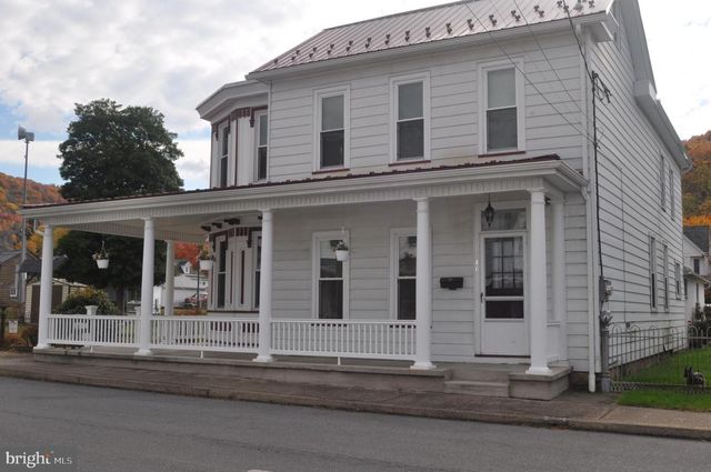 540 S 2ND ST, Lykens, PA 17048