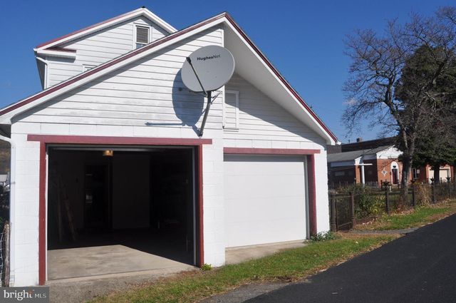 540 S 2ND ST, Lykens, PA 17048