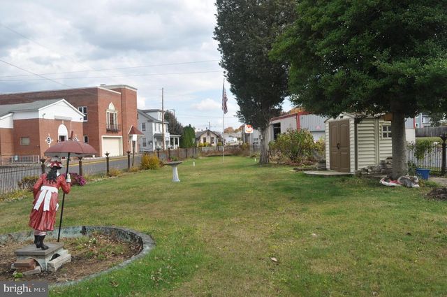 540 S 2ND ST, Lykens, PA 17048