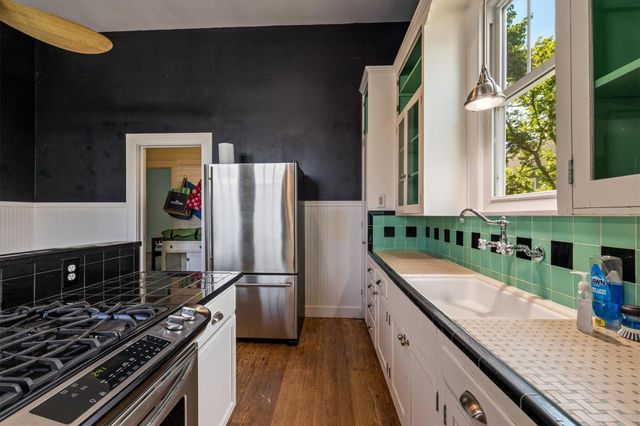 2112 Ursuline, Galveston, TX 77550