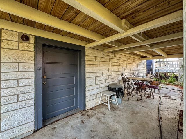 2112 Ursuline, Galveston, TX 77550