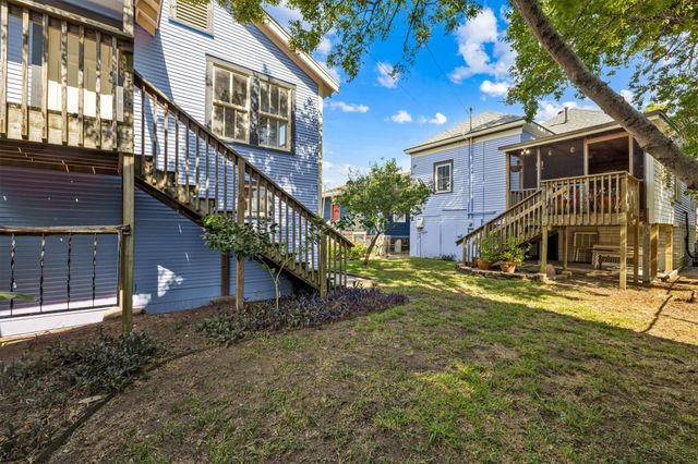 2112 Ursuline, Galveston, TX 77550