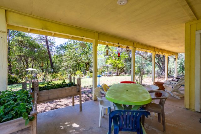 14240 Gordon Drive, Bella Vista, CA 96008