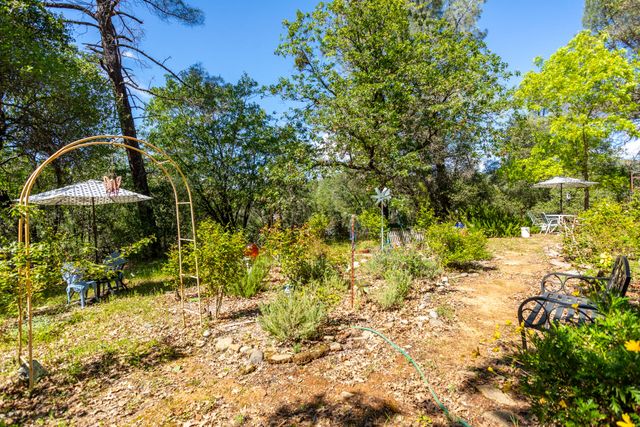 14240 Gordon Drive, Bella Vista, CA 96008