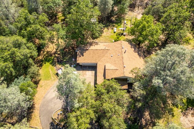 14240 Gordon Drive, Bella Vista, CA 96008