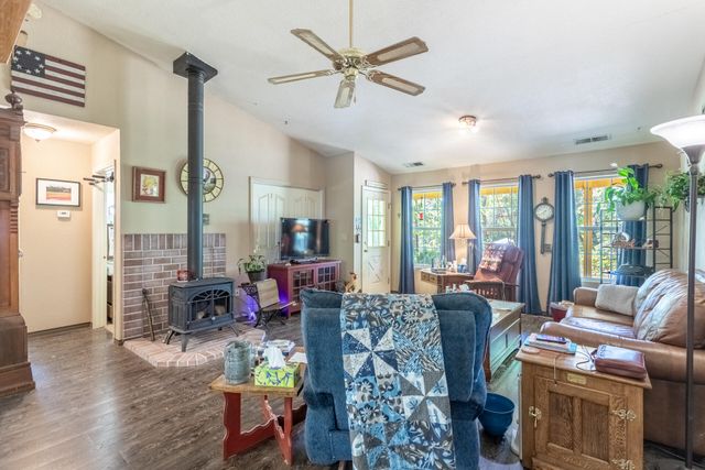 14240 Gordon Drive, Bella Vista, CA 96008