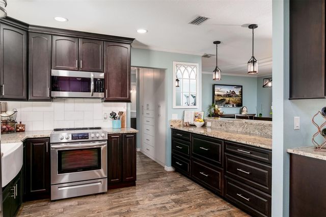 3601 56TH STREET N, St Petersburg, FL 33710