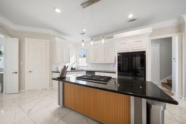 25307 Piney Bend Court, Spring, TX 77389