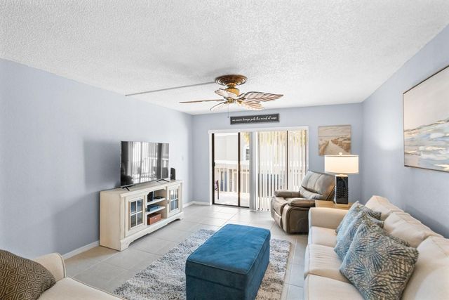 719 PINELLAS BAYWAY S 110, Tierra Verde, FL 33715