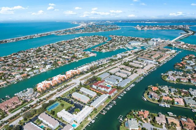 719 PINELLAS BAYWAY S 110, Tierra Verde, FL 33715