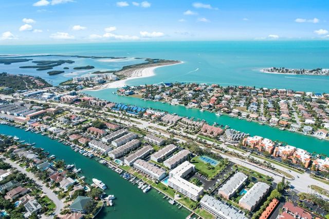 719 PINELLAS BAYWAY S 110, Tierra Verde, FL 33715