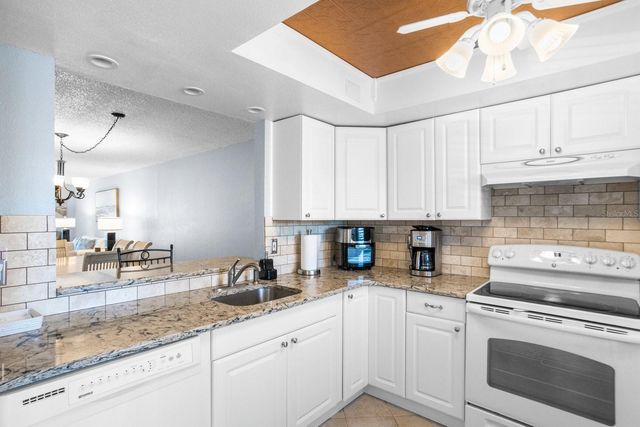 719 PINELLAS BAYWAY S 110, Tierra Verde, FL 33715