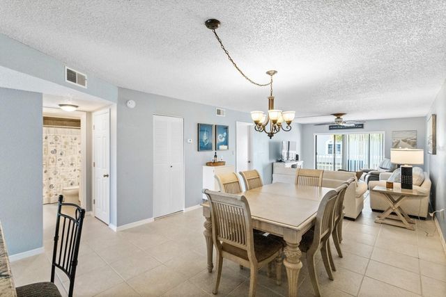 719 PINELLAS BAYWAY S 110, Tierra Verde, FL 33715