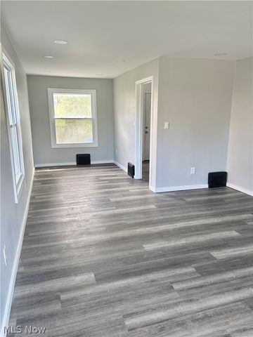 14119 Tuckahoe Avenue, Cleveland, OH 44111