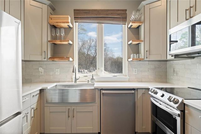 140 Alden NW Avenue 202, Atlanta, GA 30309