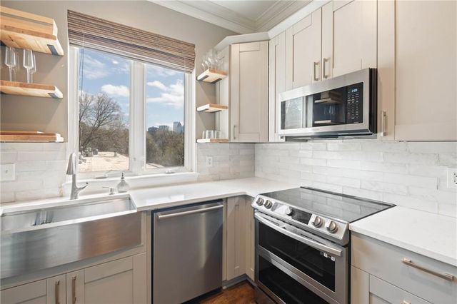 140 Alden NW Avenue 202, Atlanta, GA 30309