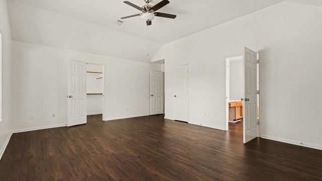 622 Oak Hill Drive, Kemah, TX 77565