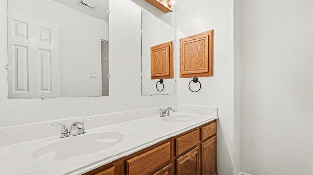 622 Oak Hill Drive, Kemah, TX 77565