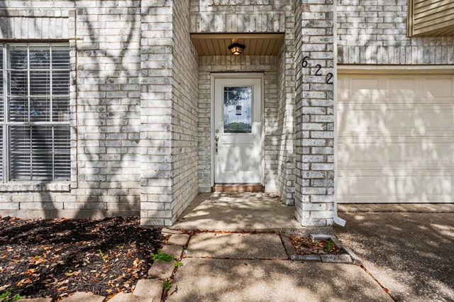 622 Oak Hill Drive, Kemah, TX 77565