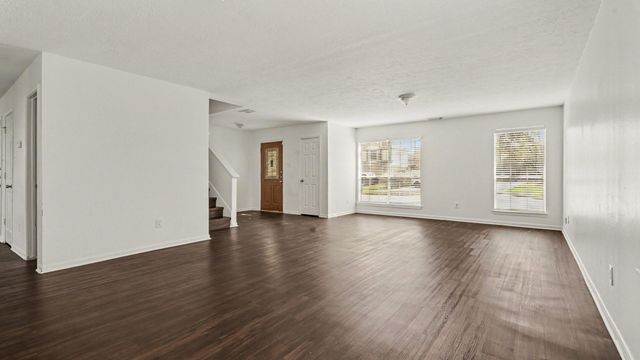 622 Oak Hill Drive, Kemah, TX 77565