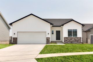 6423 NE 11th Court, Des Moines, IA 50313