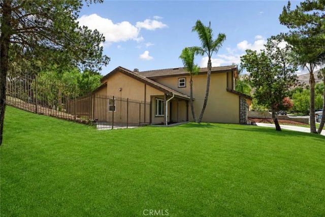 2110 S Glenwood, Colton, CA 92324