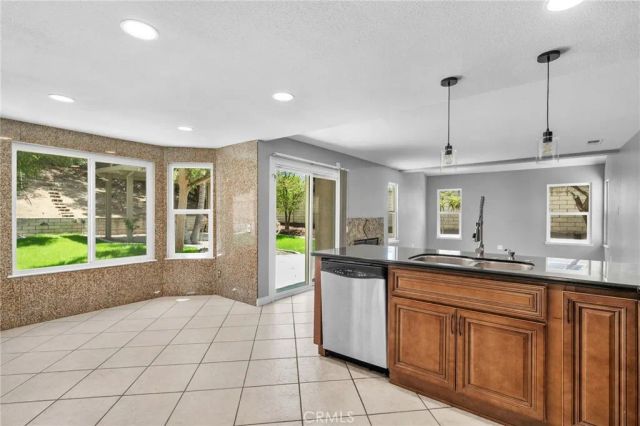 2110 S Glenwood, Colton, CA 92324