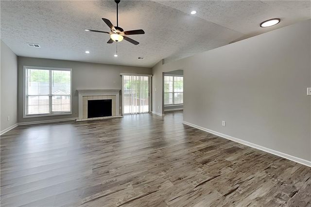 4018 River Rock Way, Woodstock, GA 30188